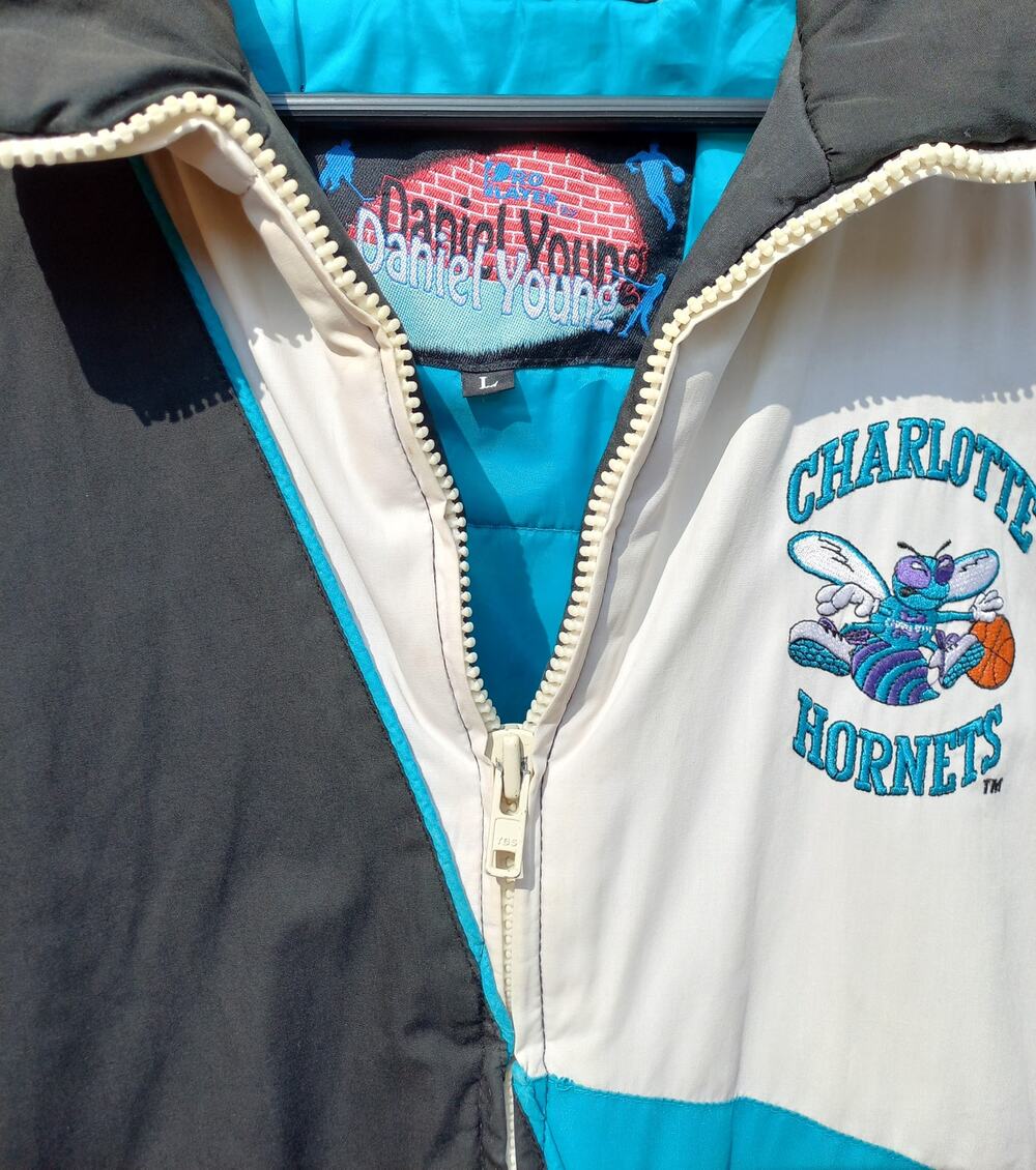 Charlotte Hornets 90s PRO PLAYER puffer Color Block jacket L teal blk NBA vtg